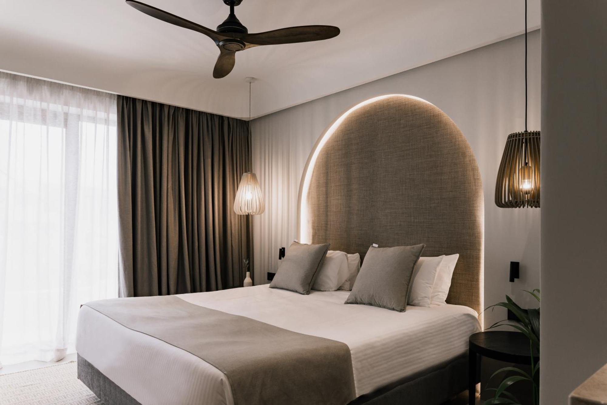 Paralos Venus Suites Adults Only Hersonissos  Bagian luar foto